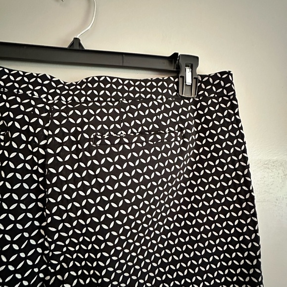 Addition Elle Shorts size 18 - Picture 5 of 8